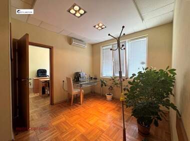 Miete - Büro in Zentar,  Wraza