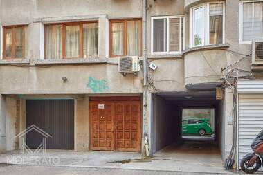 Vânzare - Apartament în Văzrajdane,  Burgas