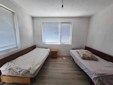 For sale - Apartment in Kamenni,  Haskovo