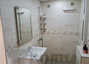 Продажба - Апартамент във Възраждане,  Русе