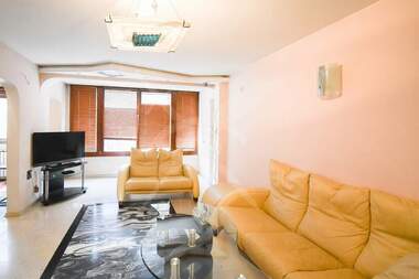 Kira - Apartman olarak Oborishte,  Sofia
