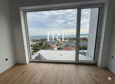 Продажба - Апартамент в Бриз,  Варна