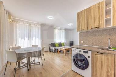 Vânzare - Apartament în Trakata,  Varna