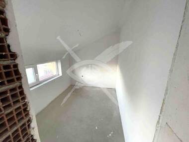 Vânzare - Apartament în Aîtos,  Burgas