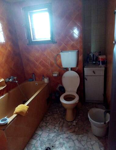 Продажба - Къща в Тополница,  Кюстендил