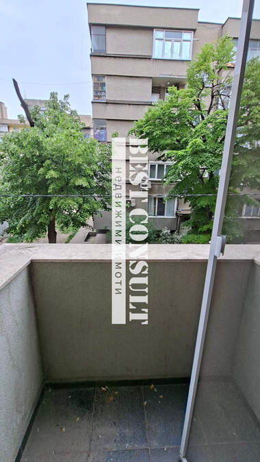 Închiriere - Apartament în Wider Center,  Ruse
