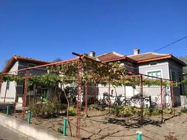 Vânzare - Casă în Snop,  Dobrice