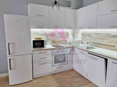 For rent - Apartment in Bazar Levski,  Varna