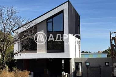 For sale - House in Suhodol,  Sofia