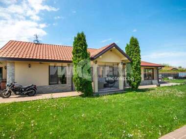 For sale - House in Karadjovo,  Plovdiv