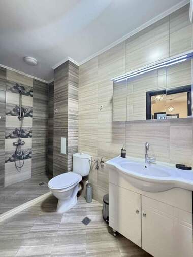 For sale - Apartment in Iujen,  Plovdiv