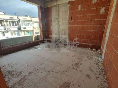 For sale - Apartment in Vazrajdane 1,  Varna
