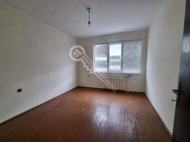 For sale - Apartment in Centеr,  Veliko Tarnovo