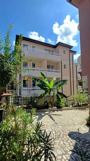 Vânzare - Apartament în Țarevo,  Burgas