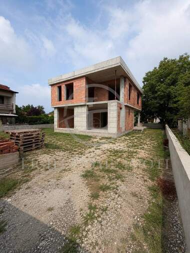 Vânzare - Casă în Rogoș,  Plovdiv