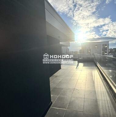 Vânzare - Apartament în Hristo Smirnenski,  Plovdiv