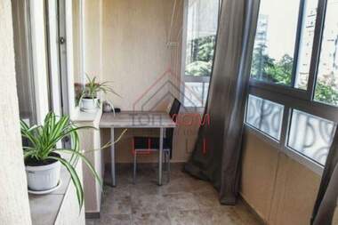 Închiriere - Apartament în Bazar Levski,  Varna
