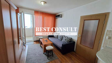 Închiriere - Apartament în Văzrajdane,  Ruse