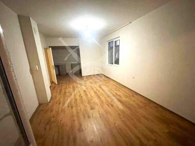 Vânzare - Apartament în Aîtos,  Burgas