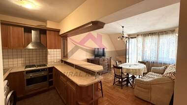 For rent - Apartment in Kolhozen pazar,  Varna