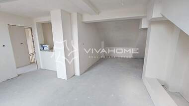 For sale - Apartment in Kolhozen pazar,  Varna