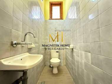 Închiriere - Birou/Magazin/Depozit/Salon de frumusețe/Cabinet de stomatologie în Văzrajdane,  Burgas