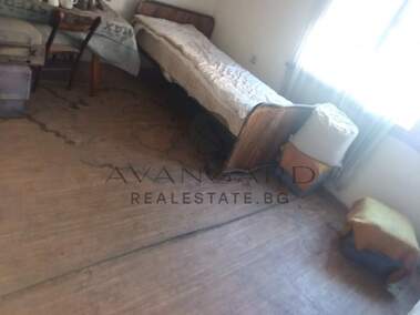 For sale - Floor of a house in Proslav,  Plovdiv