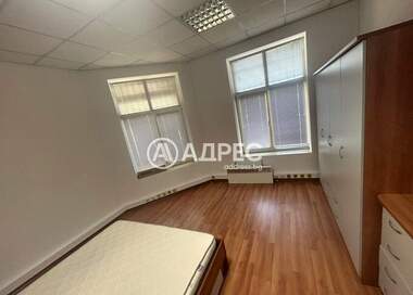 For sale - Floor of a house in Centеr,  Veliko Tarnovo
