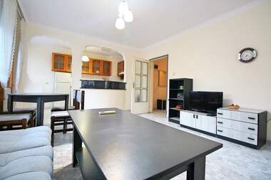 Închiriere - Apartament în Lazur,  Burgas