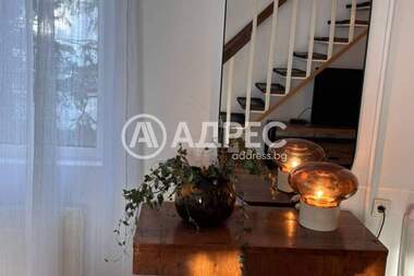 Închiriere - Apartament în Simeonovo,  Sofia