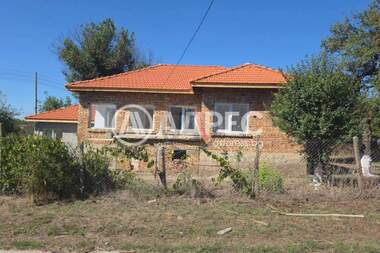 For sale - House in Cherventsi,  Varna