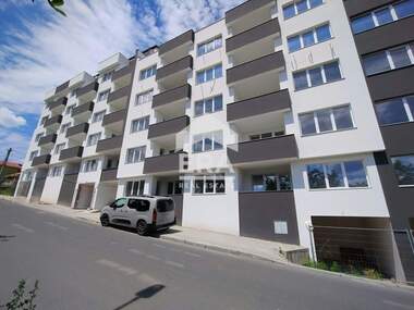 Продажба - Апартамент в Боровец,  Кърджали