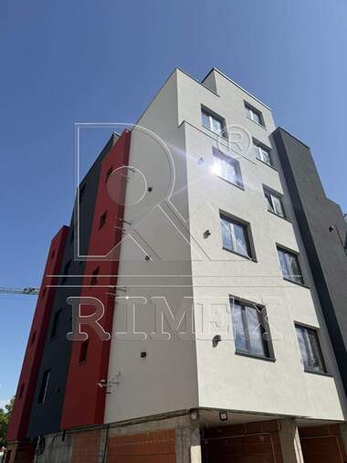 For sale - Apartment in Iujen,  Plovdiv