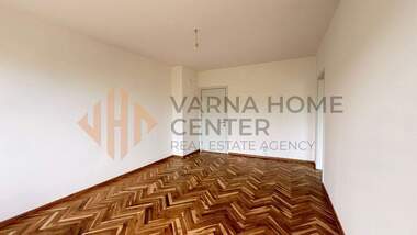 Vânzare - Apartament în Țveten kvartal,  Varna