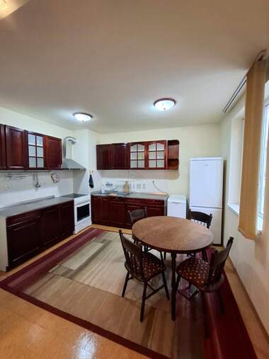 Kira - Apartman olarak Vazrajdane,  Burgas