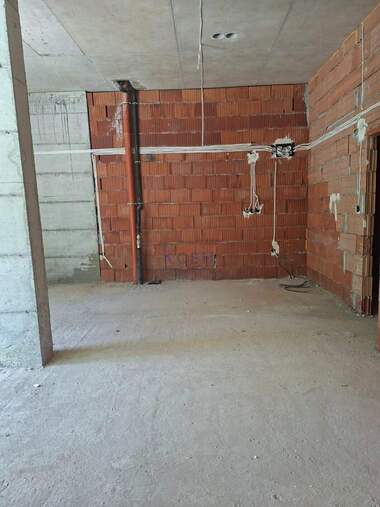 Verkauf - Laden/Büro/Lager/Schönheitssalon/Gastronomie/Zahnarztbüro in Zentar,  Targowishte