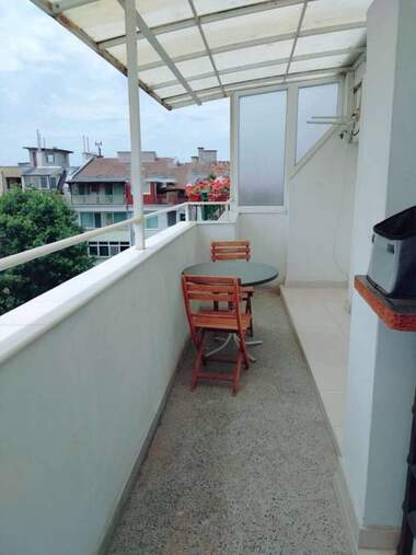 Închiriere - Apartament în Văzrajdane,  Burgas