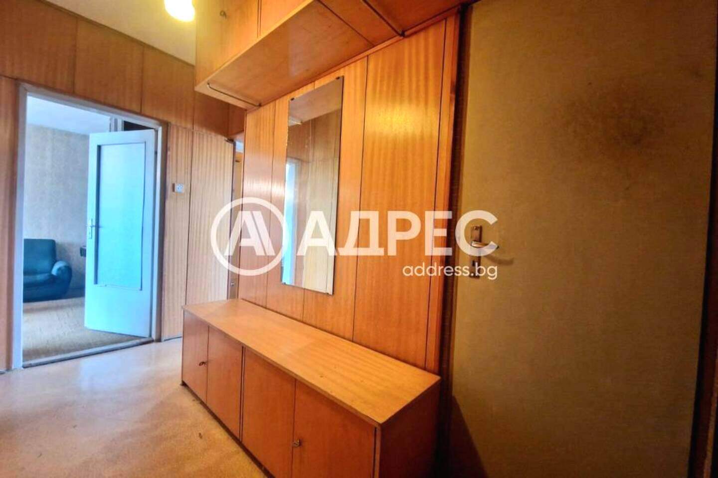 Тристаен Апартамент в Дружба-2, София – снимка 2