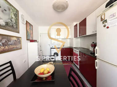 Vânzare - Apartament în Zimno kino Trakia,  Varna