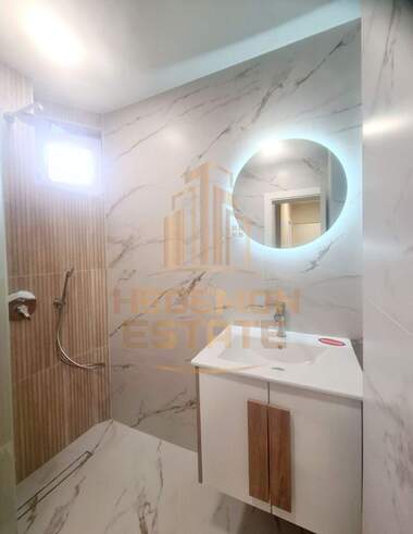 Vânzare - Apartament în Konfuto,  Varna