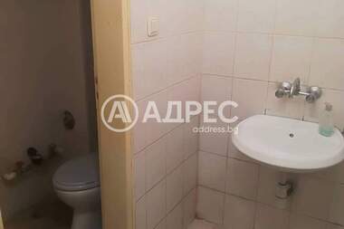 Ενοίκιο - Κατάστημα σε ЖП Гара,  Варна