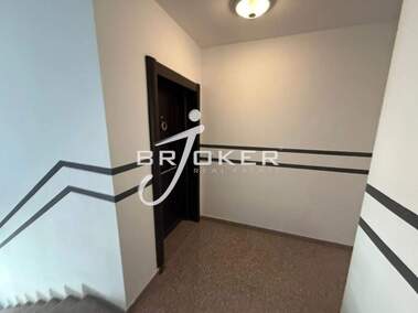 Vânzare - Apartament în Țentăr,  Kărdjali