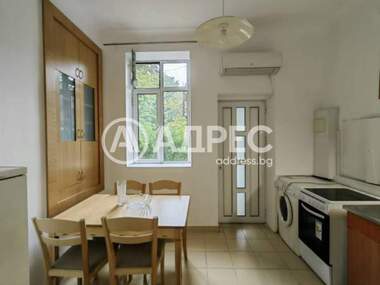Închiriere - Apartament în Center,  Varna
