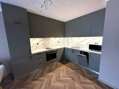 Miete - Wohnung in Mladejki halm,  Plowdiw