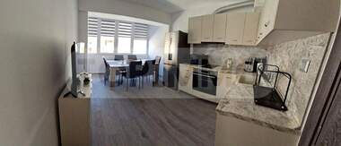 Închiriere - Apartament în Kolhozen pazar,  Varna