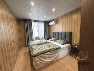 Închiriere - Apartament în Lazur,  Burgas