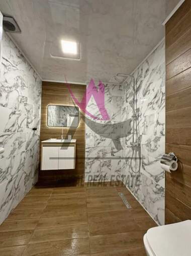 Închiriere - Apartament în Văzrajdane 1,  Varna