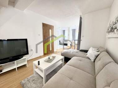 Închiriere - Apartament în Center,  Varna