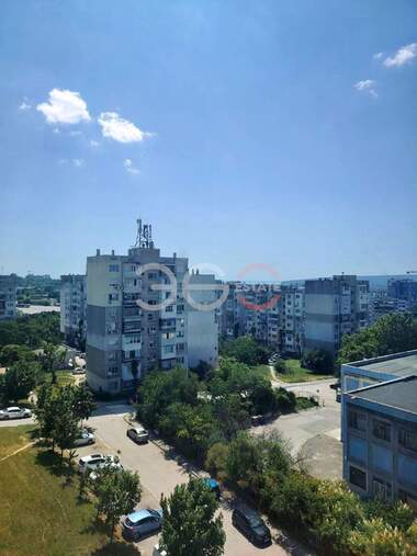 Продажа - Квартира в Младост 2,  Варна