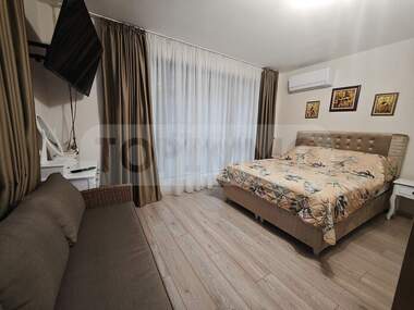 Închiriere - Apartament în Center,  Varna